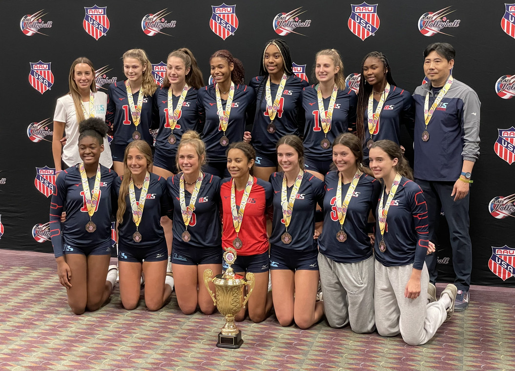 17 Jing Bronze Medalist at the 48th AAU National Championship in 17 Open