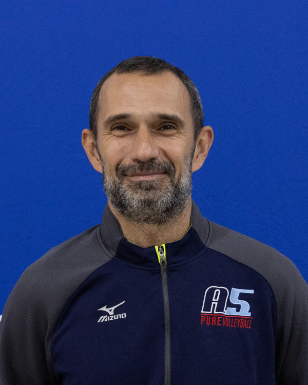 Head coach Boba Nisavic